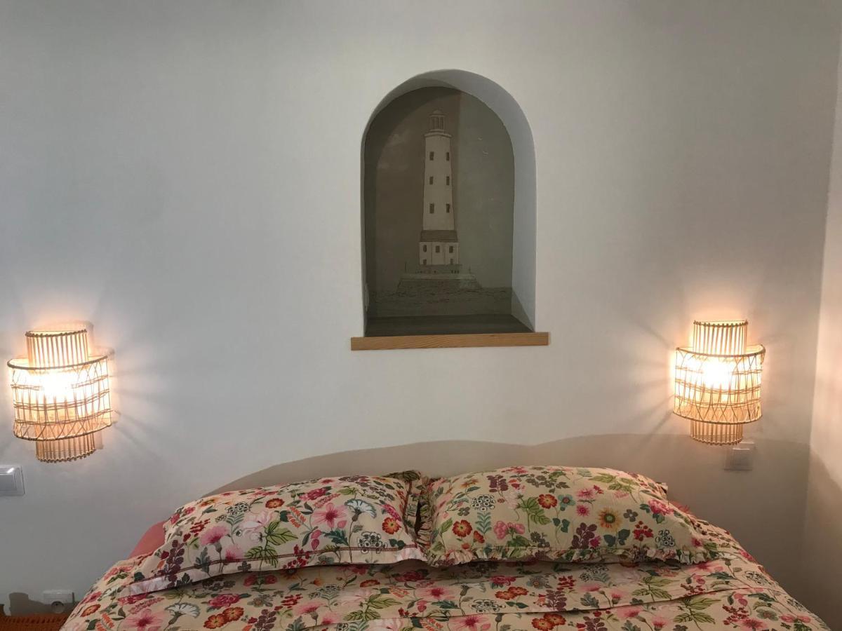 Appartement Avec Vue Panoramique Sur L'Estuaire De La Gironde Plassac  エクステリア 写真